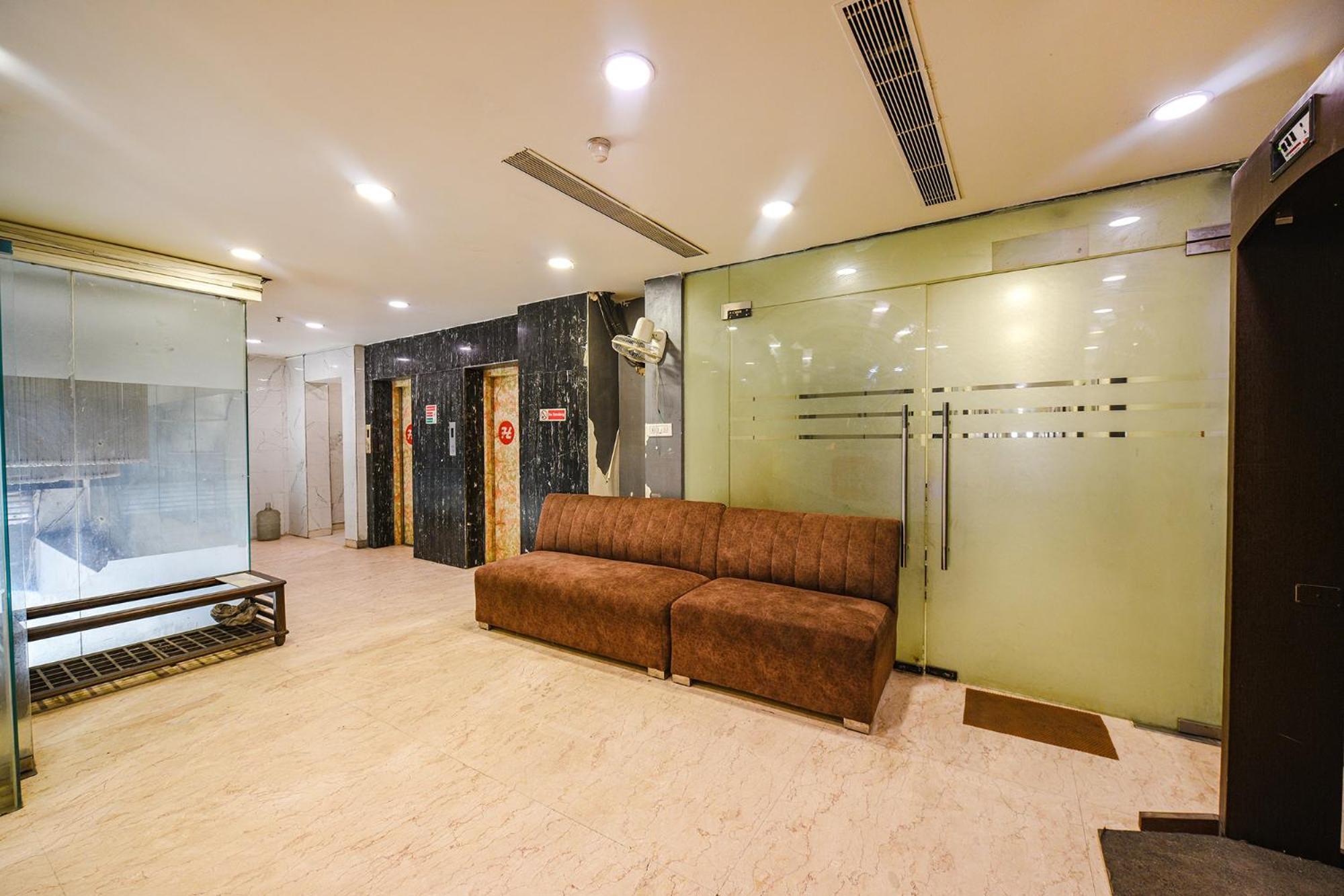 Fabexpress Seven Heaven Hotell New Delhi Exteriör bild