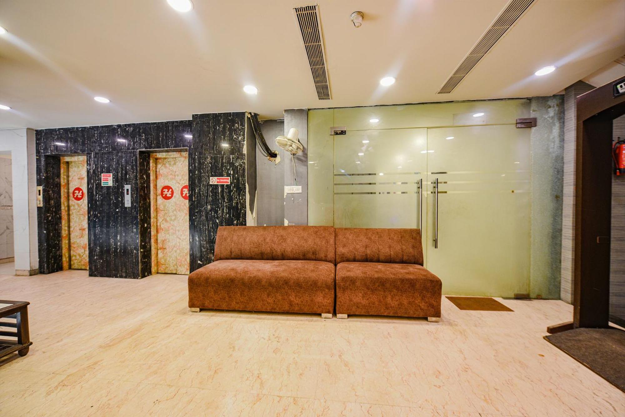 Fabexpress Seven Heaven Hotell New Delhi Exteriör bild